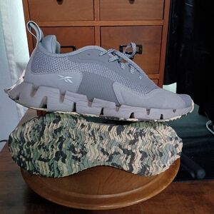 Reebok Women's Gray Athletic Shoes_9